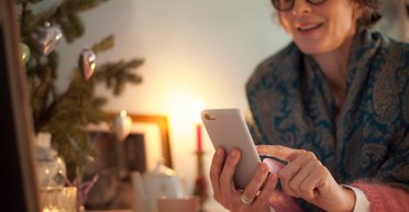 Покупать подарки правильно: что выбрать – рождественские скидки или медленный шоппинг