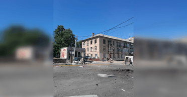 ЗС РФ вдарили до Дружківці: постраждала "Аврора", росіяни заявили про влучання в ТЦК, — соцмережі