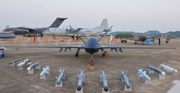 Політ Валькірій. США та Китай змагаються у створенні роїв безпілотників із колективним розумом