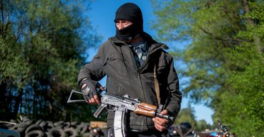 В тени Боинга. Как боевики уничтожают Луганск