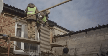 "Бачать, що наробили": в 3 ОШБр розповіли, як полонені окупанти ремонтують будинки в Ізюмі (відео)