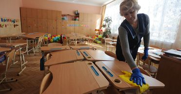 Поймать волну. Как школы готовятся к 1 сентября в разгар эпидемии коронавируса