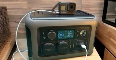 Хороша зарядна станція за невеликі гроші: яку модель радять експерти (фото)