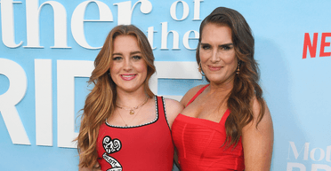 Брук Шилдс зі старшою донькою продемонстрували стильні образи (фото)