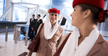 Небезпечна правда: про що стюардеси попереджають гостей готелів за допомогою записок