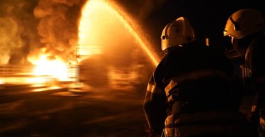 Росіяни атакували промислові та житлові об'єкти у Полтавській області, загинула людина