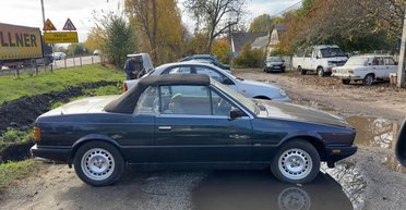 Единственный в Украине: в Киеве обнаружен редчайший итальянский спорткар 80-х (видео)