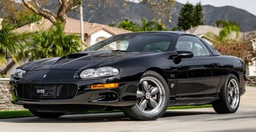 Обнаружен редчайший лимитированный спорткар Chevrolet 2001 года с пробегом 1100 км (фото)