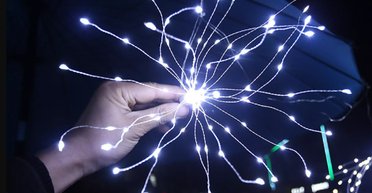 Цветная лампочка, созданная благодаря предсказанию Теслы, оказывает особый эффект на разум