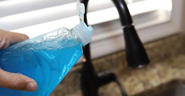 Хлопець знайшов дивний запечатаний предмет у орендованій квартирі: що це було (фото)