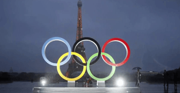 "Ніхто не в безпеці": гості та жителі Парижа потерпають від нашестя клопів (відео)