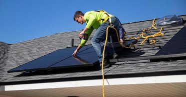 Величезна країна відмовляється купувати сонячні панелі з Китаю: що з ними не так