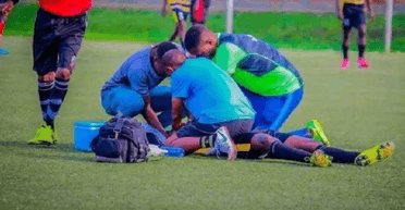 Футболіст помер під час матчу, подавившись чаклунською монетою, — ЗМІ