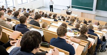 Студентів старших за 25 років відрахують після весняної сесії: як МОН "полює" на ухилянтів