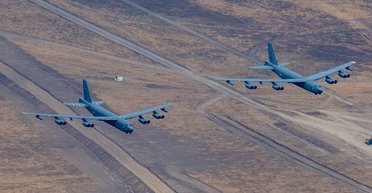 Російські ВКС "перехопили" над Баренцевим морем два літаки B-52H ВПС США (фото)