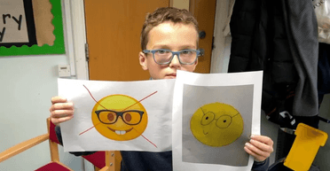 "Змушує сумувати": хлопчик подав петицію до Apple з проханням змінити смайлики (фото)