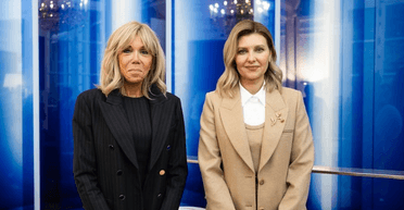 Олена Зеленська в бежевому ансамблі прибула у Францію (фото)