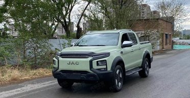 В Китае готовят недорогой рамный электропикап с запасом хода 500 км (фото)