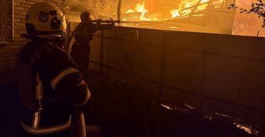 Поврежден Dream Town и 15 пострадавших: Россия ударила по Украине ударными дронами (фото, видео)