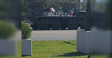 В Білорусі помітили військову техніку з дивними знаками: чи небезпечно це для України