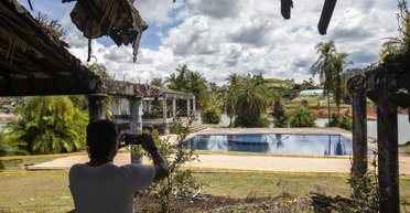 Таємничий покупець купив руїни палацу Пабло Ескобара за 21 млн доларів (відео)