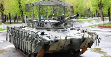 Війська РФ отримали партію модернізованих БМД-4М і БМП-3: чим оснастили машини