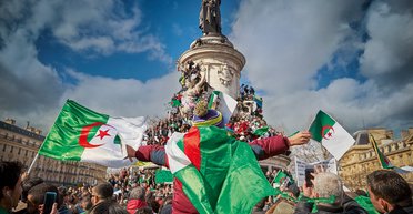 Арабская весна приходит в Алжир. Какие последствия ожидают нефтяного гиганта Северной Африки в связи с отставкой президента