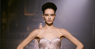 Українська модель відкрила показ на Тижні моди в Парижі: що відомо (фото)