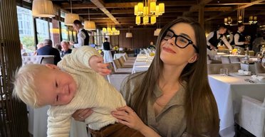 Жена Остапчука показала, как выглядит их годовалый сын (фото)