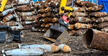 Понад $4000 за снаряд: спекулянти піднімають ціни на зброю для України, — ЗМІ