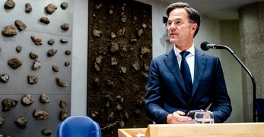 "Он мне сказал": генсек НАТО рассказал, как прошла его встреча с псом Патроном (фото, видео)