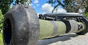 Вогнева міць десяти FPV: під Курськом бронетехніку зупиняють Javelin, а не дрони, — Forbes