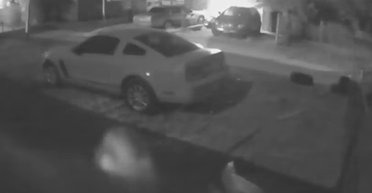 Жінка зняла привида померлого чоловіка, який повернувся до рідного дому (фото, відео)