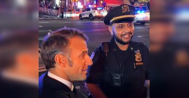 Поцелуй от фаната: Макрону пришлось идти пешком по Нью-Йорку из-за кортежа Трампа (видео)