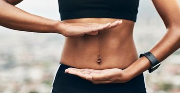 Небезпечна звичка: вчені розповіли, чому шкідливо постійно втягувати живіт