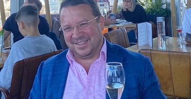 "Дворец" за 4 миллиона: "российский миллионер" не смог избавиться от недвижимости в Британии (фото)