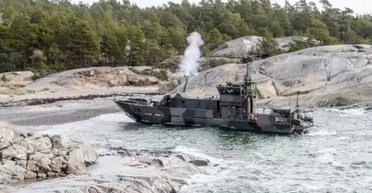 "Паромы с гранатометами": Швеция передает Украине уникальное морское вооружение (фото)