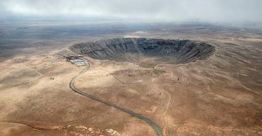 Туристка показала місце падіння метеорита на Землі, яке найбільше збереглося (відео)