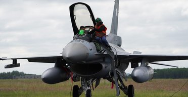 Нищать російські системи ППО: як ракети AGM-88 HARM допомагають Україні