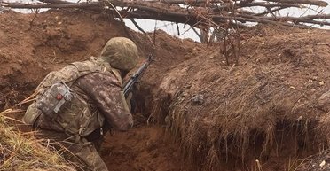 Штурмують із трьох боків: ЗС РФ кинули в атаку великі сили під Сіверськом (відео)