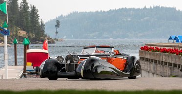 Незвичайний автомобіль у стилі 1930-х пішов з молотка за $209 000 (фото)