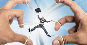 Иллюзия контроля. Почему фамилия победителя будущих выборов мало на что повлияет