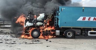 В Сумской области ВС РФ прицельно атаковали кабину зерновоза на погрузке: водитель погиб (фото)