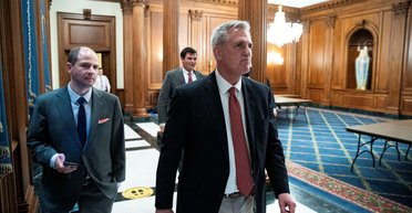 Грошей залишилося на два місяці: відставка Маккарті ускладнює надання допомоги Україні, — CNN