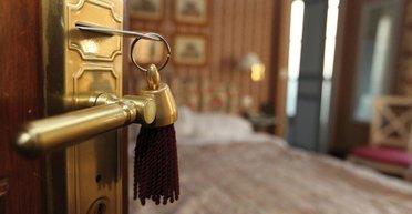 Клієнти втекли з готелю, переглянувши камери спостереження: що там коїться (фото)