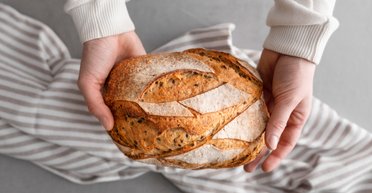 Диетологи назвали самый полезный вид хлеба, который можно есть каждый день