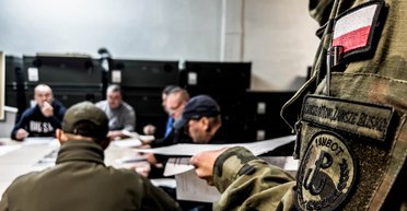 Готовятся к "худшему сценарию": 10 стран НАТО разрабатывают планы массовой эвакуации