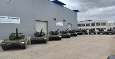 Іспанія відправила в Україну 10 танків Leopard 2 і партію ПТКР, — Міноборони
