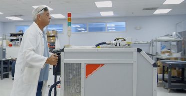 "Ідеальне розв'язання проблеми": новий лазер поверне в стрій старі ракети і літаки (відео)