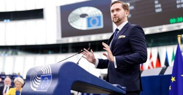 Украине надо "помочь с мужчинами", которые незаконно выехали в ЕС, — депутат Европарламента (видео)